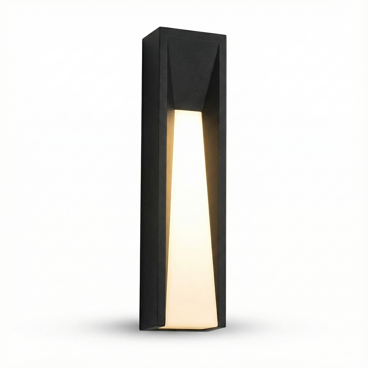 Contemporary Linear Aluminum Outdoor Light Kaelron – Lifestyle View 2