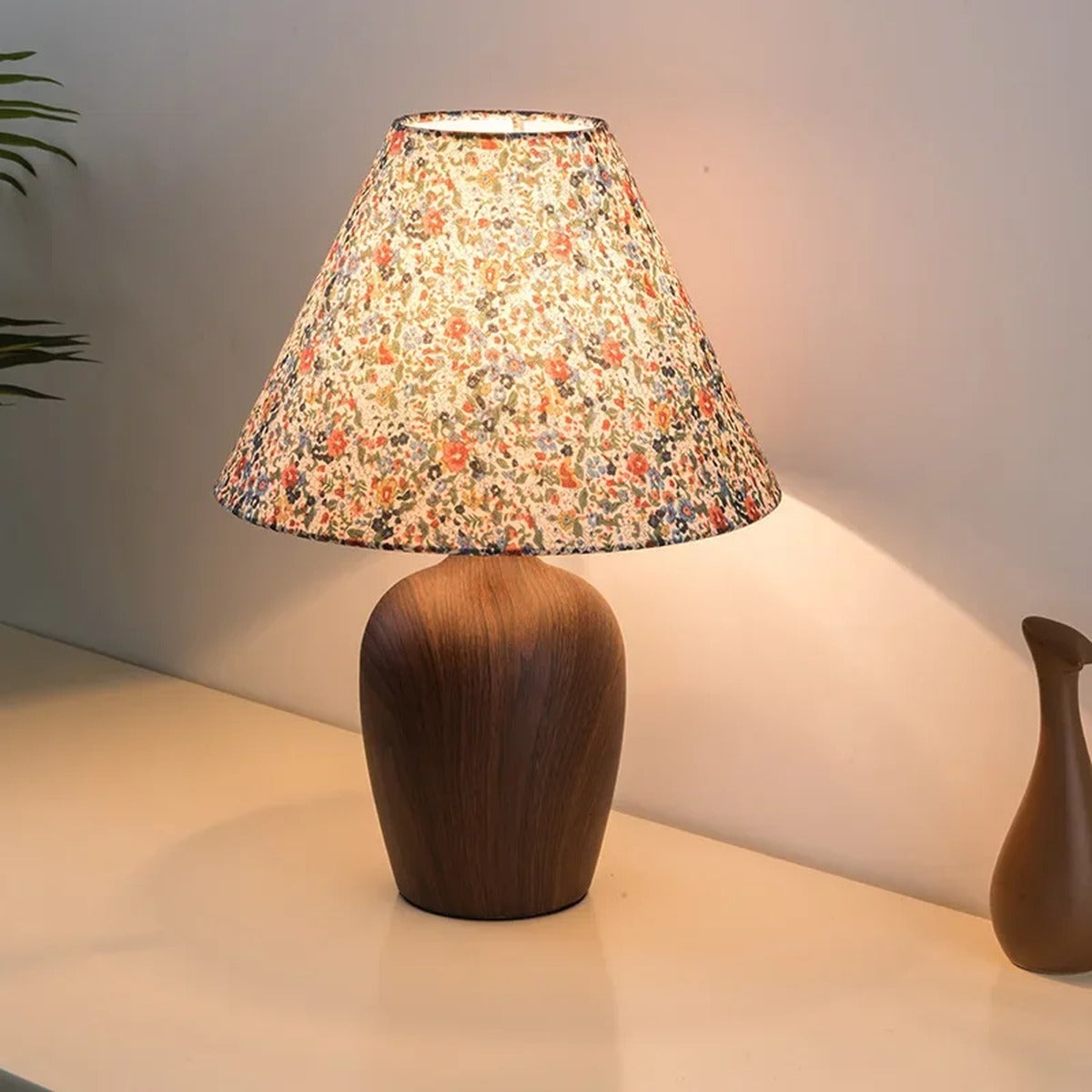 Wood-Effect Vase Base Table Lamp – Pausen – Floral Print Shade, Lifestyle