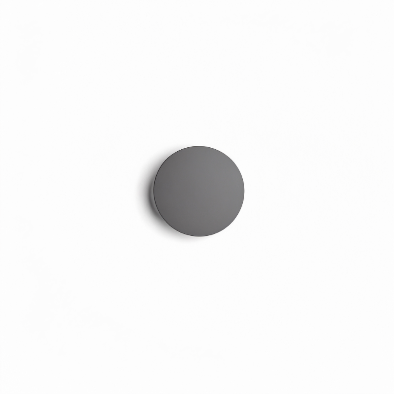 Sleek Aluminum Linear Outdoor Light Edrixon – Lifestyle View 3