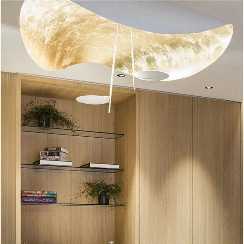 Gold Leaf Wing Pendant Light – Mantaro – White & Gold Detail
