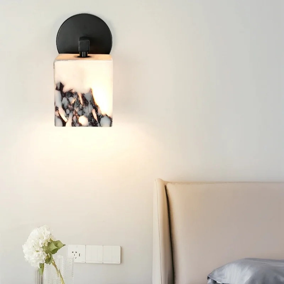 Marble Minimalist Gallery Wall Sconce Marbreux – Lifestyle View 4