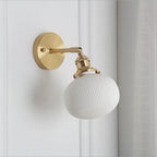 Minimalist Gold Wall Sconce Calveris – Hero Shot
