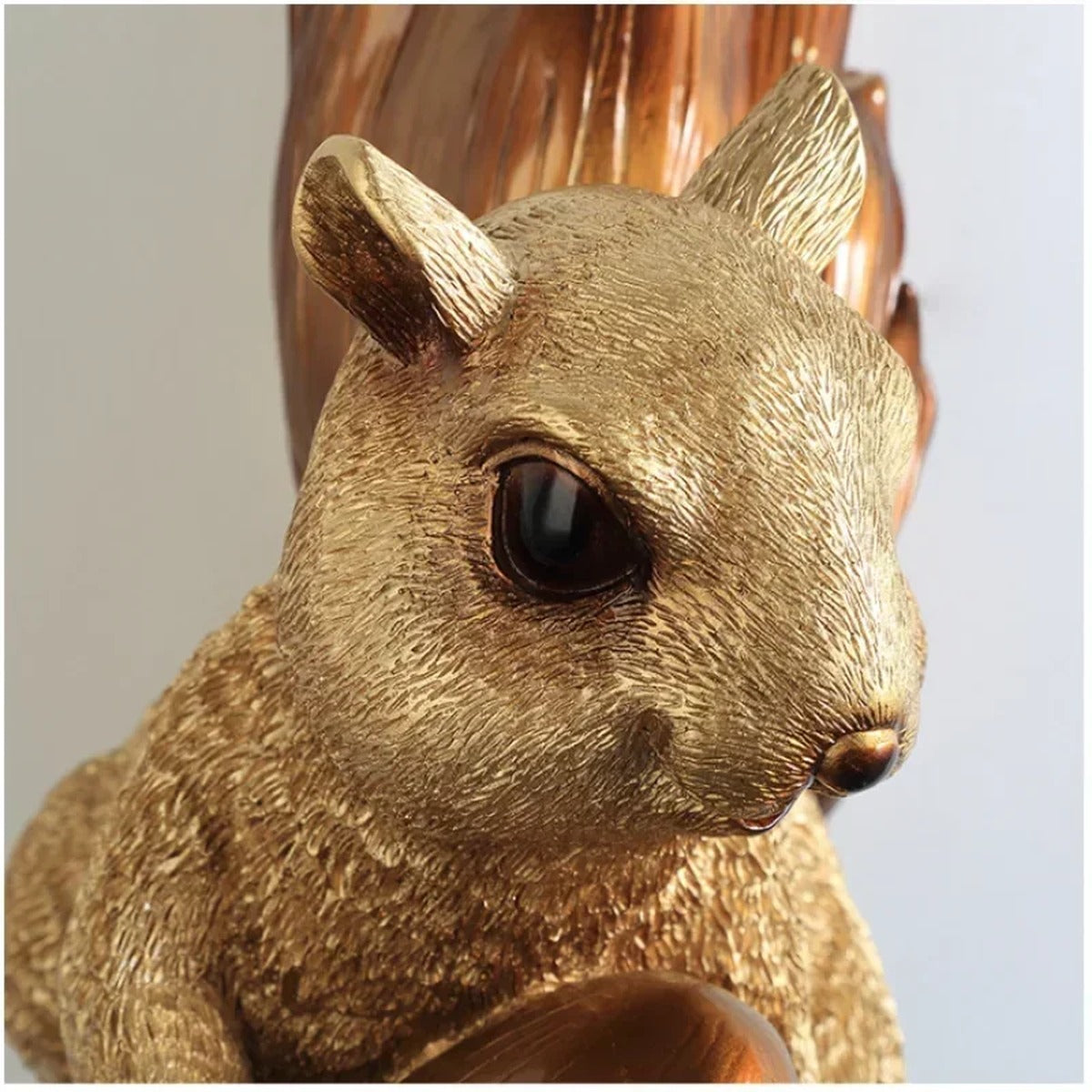 Solandis squirrel wall sconce - Golden finish, face detail
