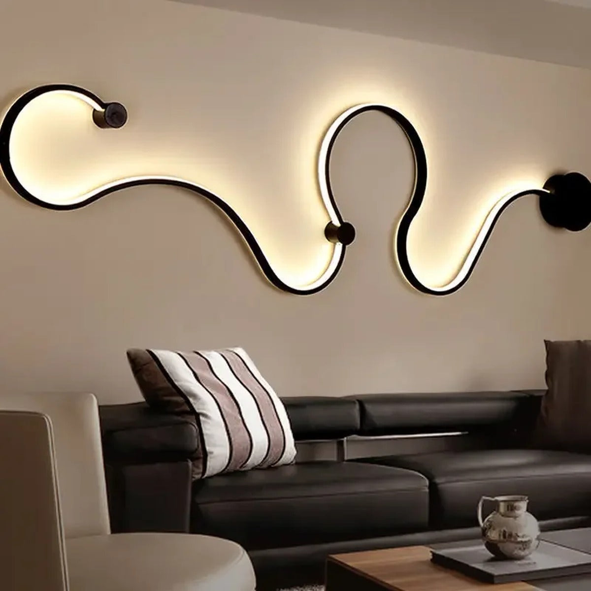Sculptural Black Metal Wall Sconce Geometra – Lifestyle View 2