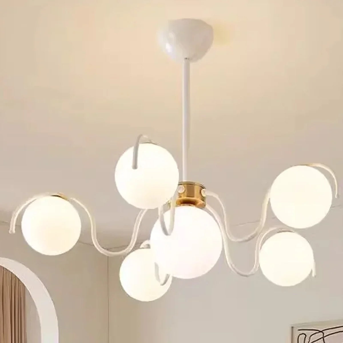 Jaelston 6-Globe Bouquet Chandelier in White – Lifestyle