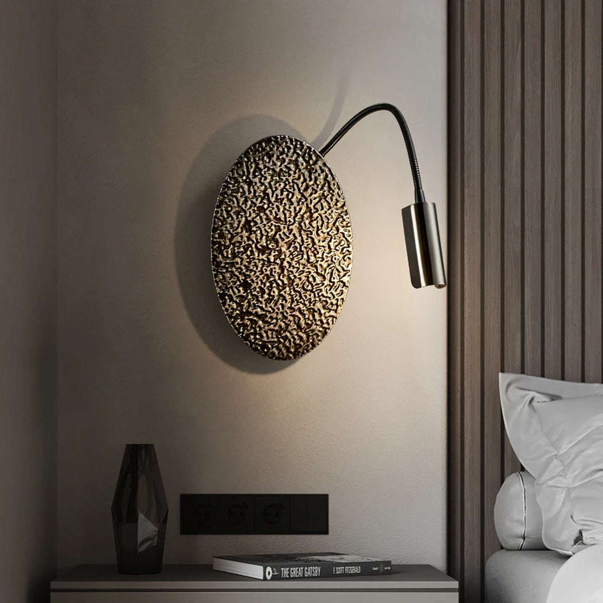 Coral Disc Gooseneck Reading Wall Sconce – Bevorith – Hero Shot