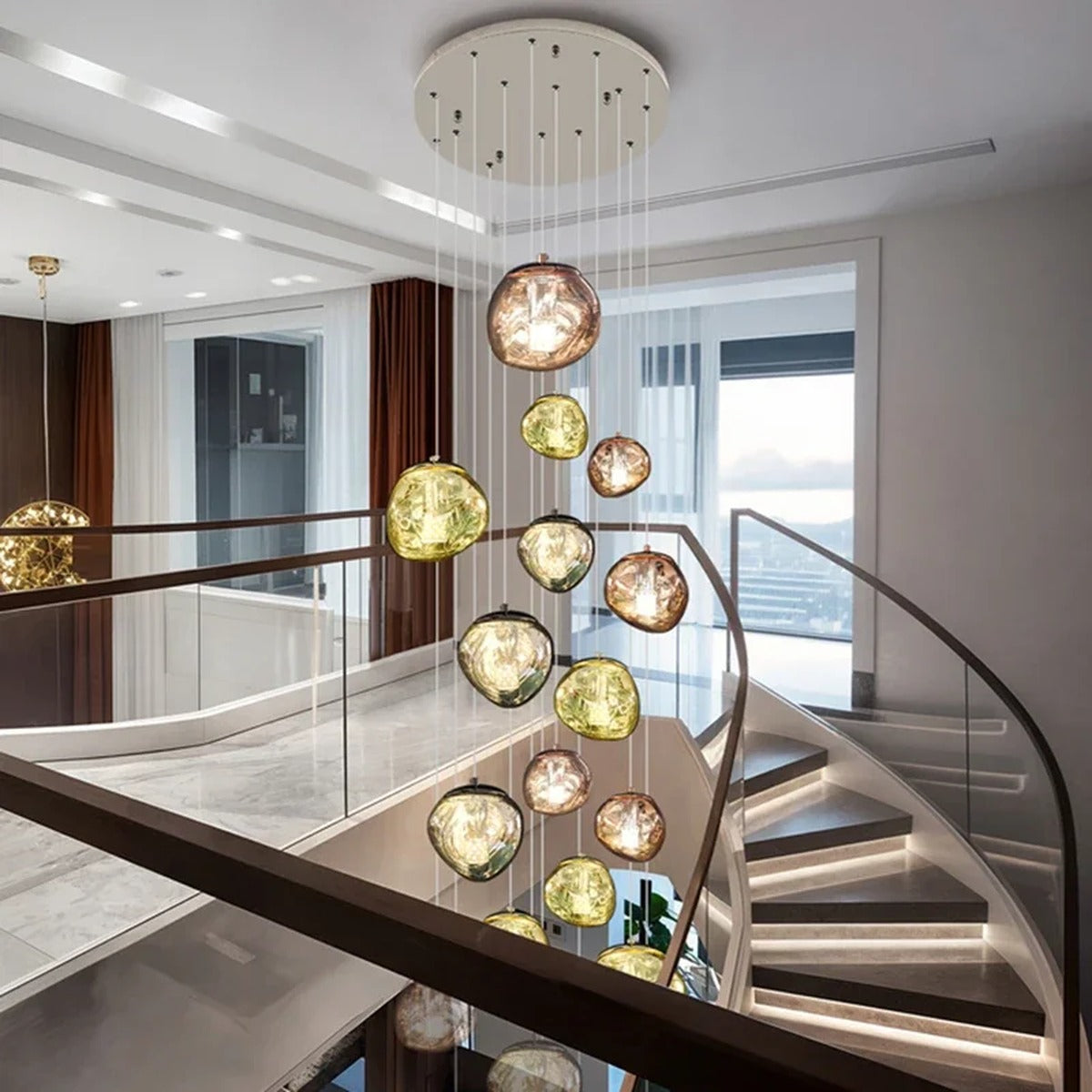 Grand Sculptural Statement Chandelier Hevon – Lifestyle View 4
