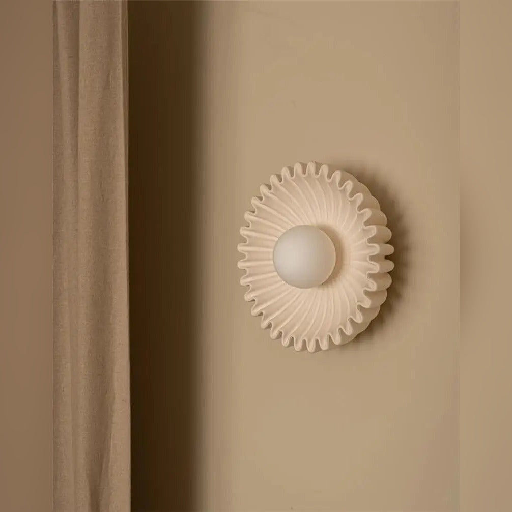 Sunburst Ridged Disc Wall Light – Hevorn – White ceramic, lifestyle view