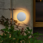 Minimalist Aluminum Outdoor Wall Sconce Clarenth – Lifestyle View 2