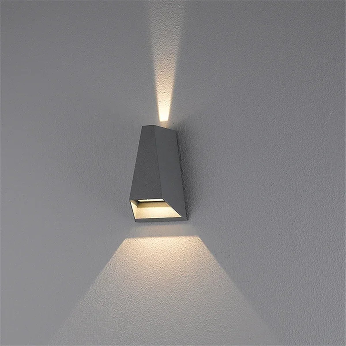 Faceted Aluminum Up-Down Wall Sconce Velano - Lifestyle, Indoor Wall