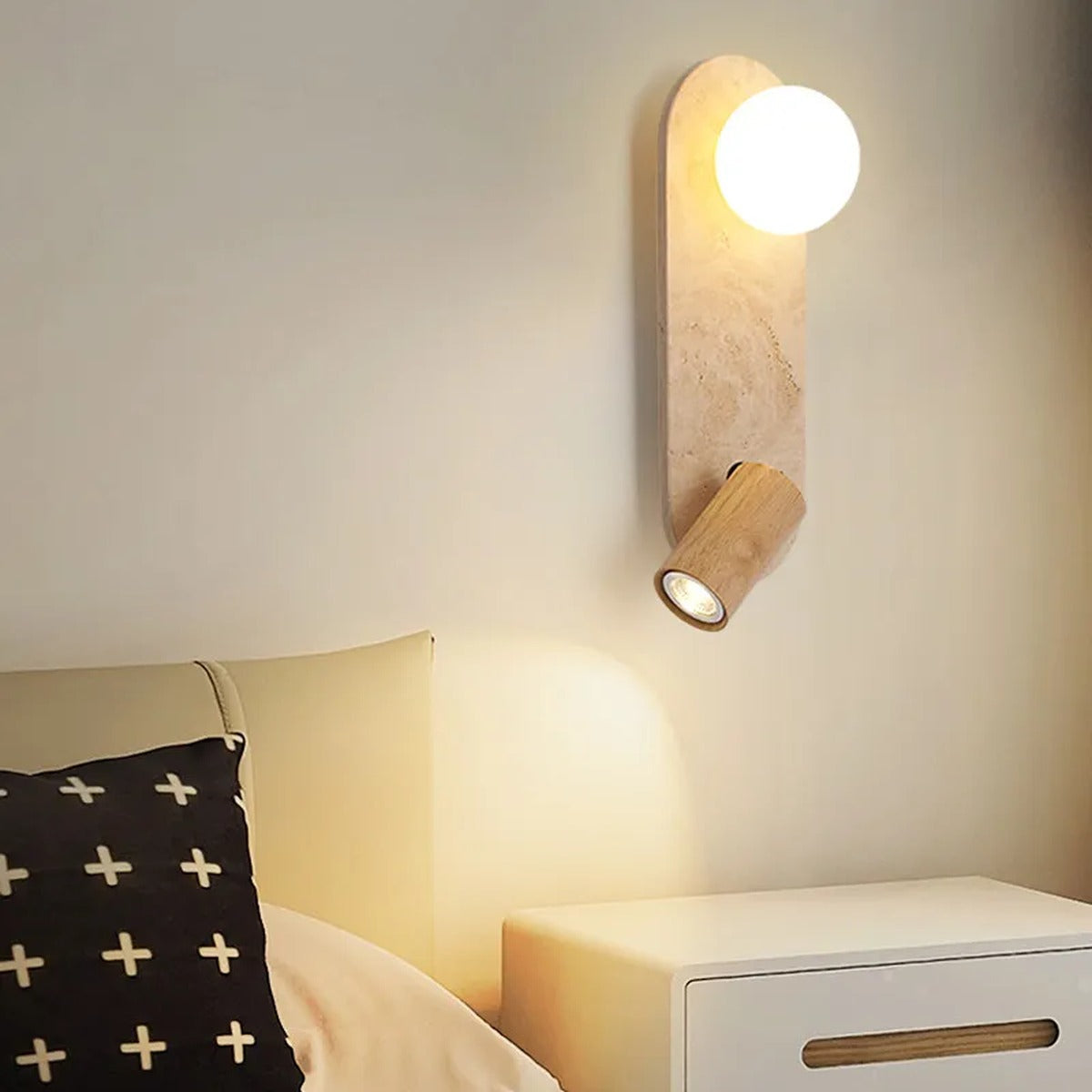 Travertine Wall Sconce Medivorn – Natural Wood Spotlight