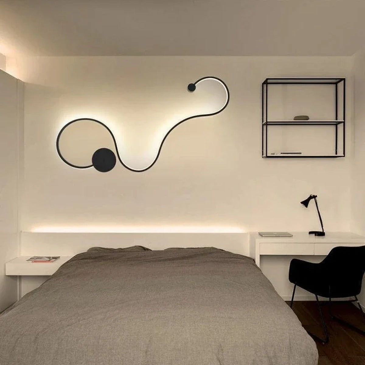 Sculptural Black Metal Wall Sconce Geometra – Hero Shot