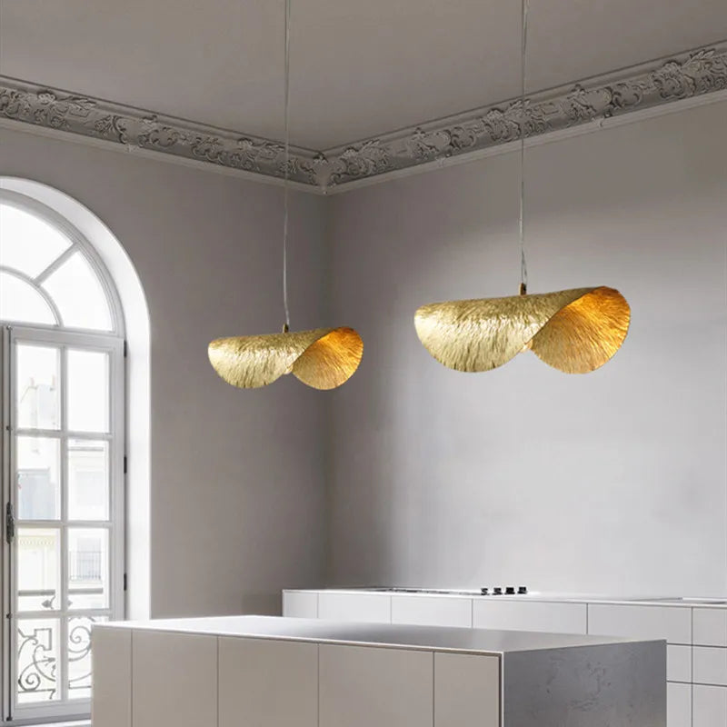 Hammered Brass Dome Pendant Light Huaeloria – Lifestyle View 2