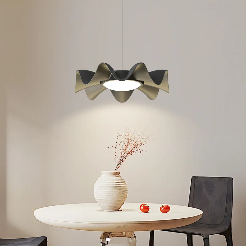 Sculptural Wave Pendant Light Daelo - Hero Shot