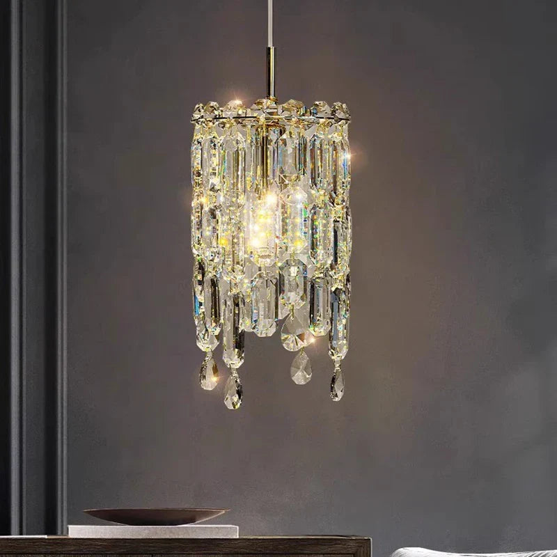 Cerovax crystal pendant light — wall detail