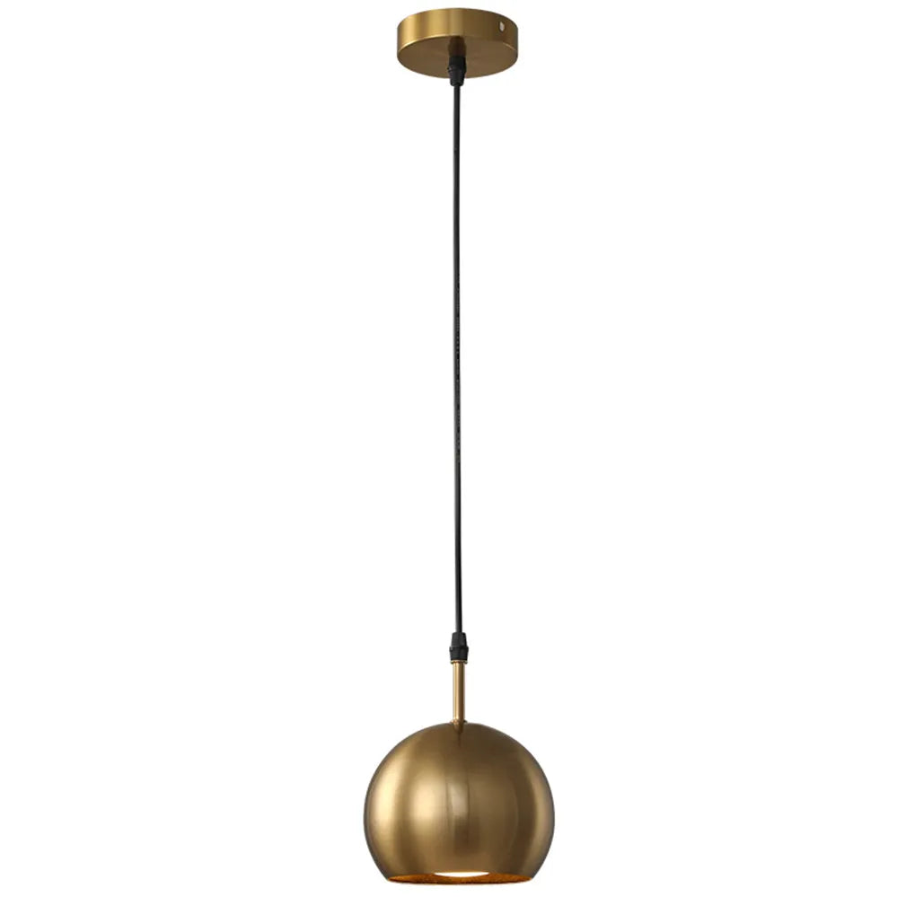 Solindra pendant – brushed brass surface detail showing satin finish