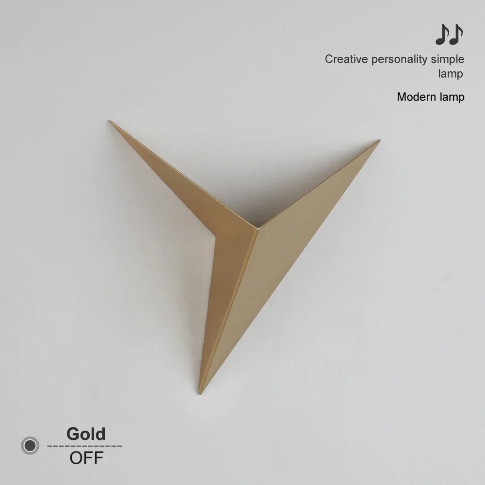 Geometric Triangular Gold Wall Sconce Kalmon – Product Detail 5