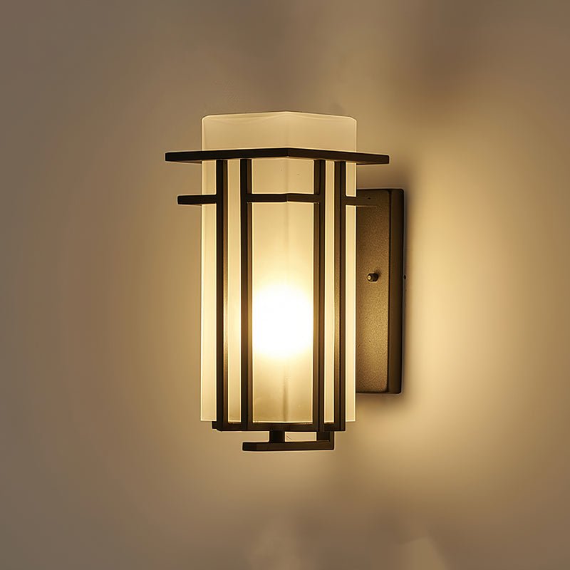 Minimal Iron Geometric Outdoor Light Kestral