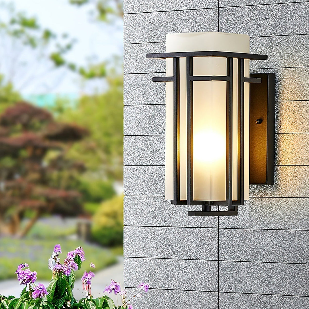 Minimal Iron Geometric Outdoor Light Kestral