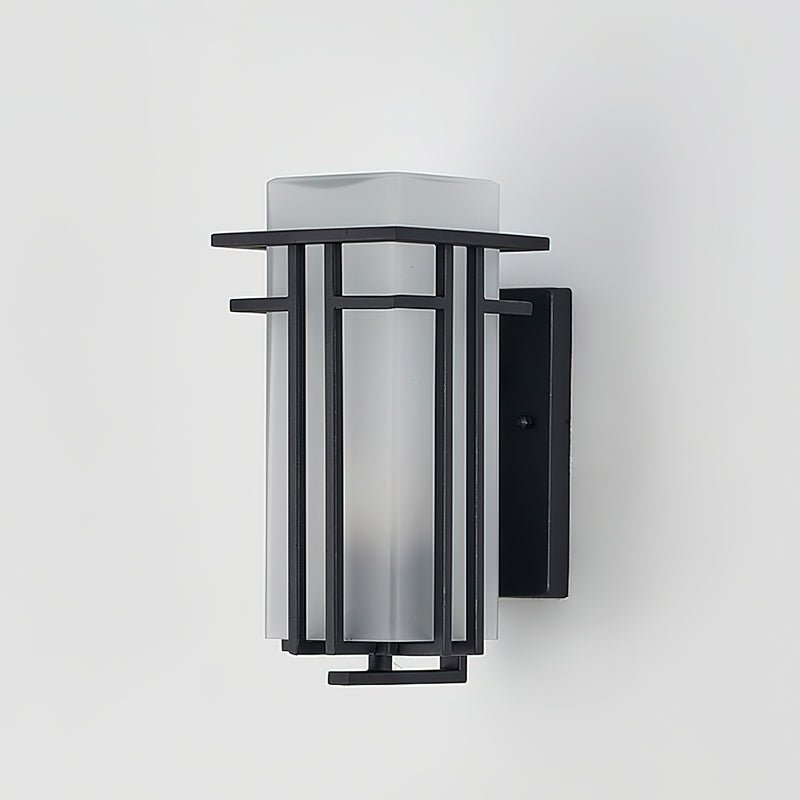 Minimal Iron Geometric Outdoor Light Kestral