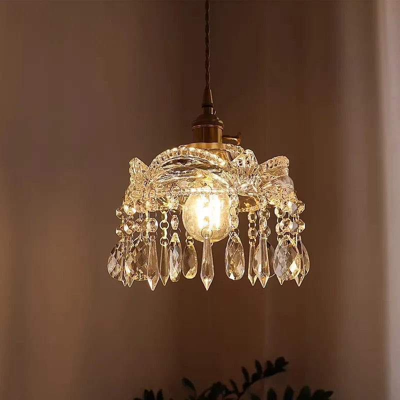 Prismatic Crystal Pendant Light Noriandra – Hero Shot