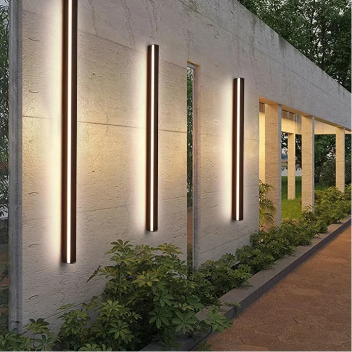 Minimalist Aluminum Linear Outdoor Wall Light Velantho - Warm White