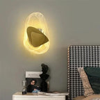 Sculptural Crystal Wall Sconce Aurvex - Gold finish in bedroom