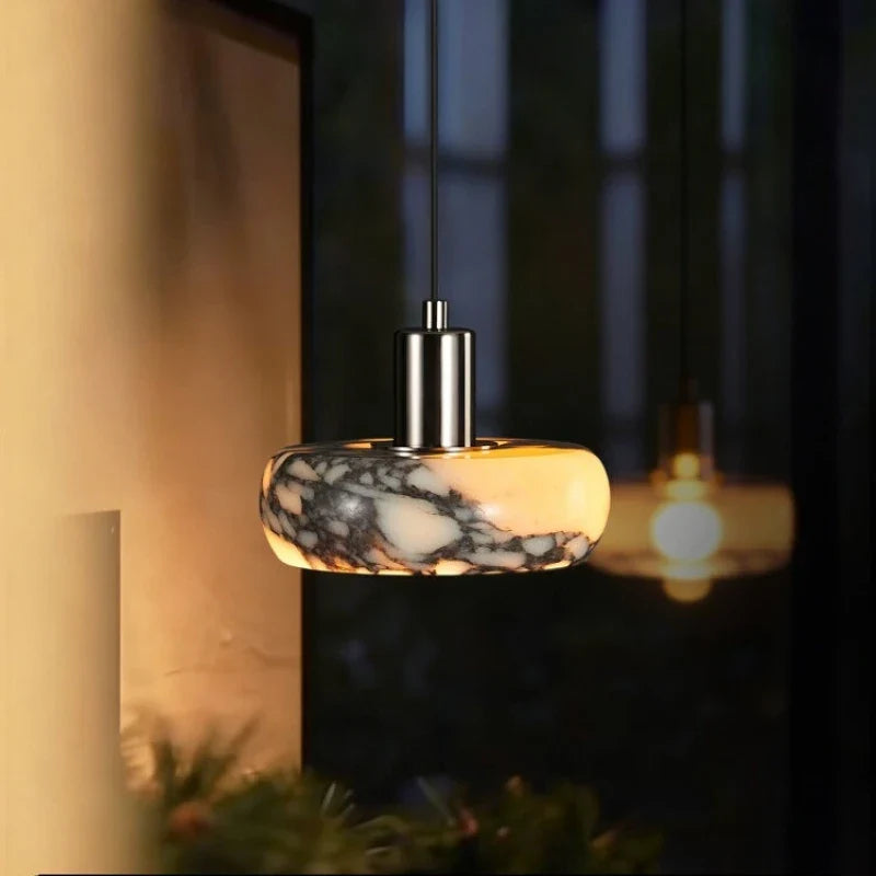 Veined Marble Disc Pendant Light – Crindova