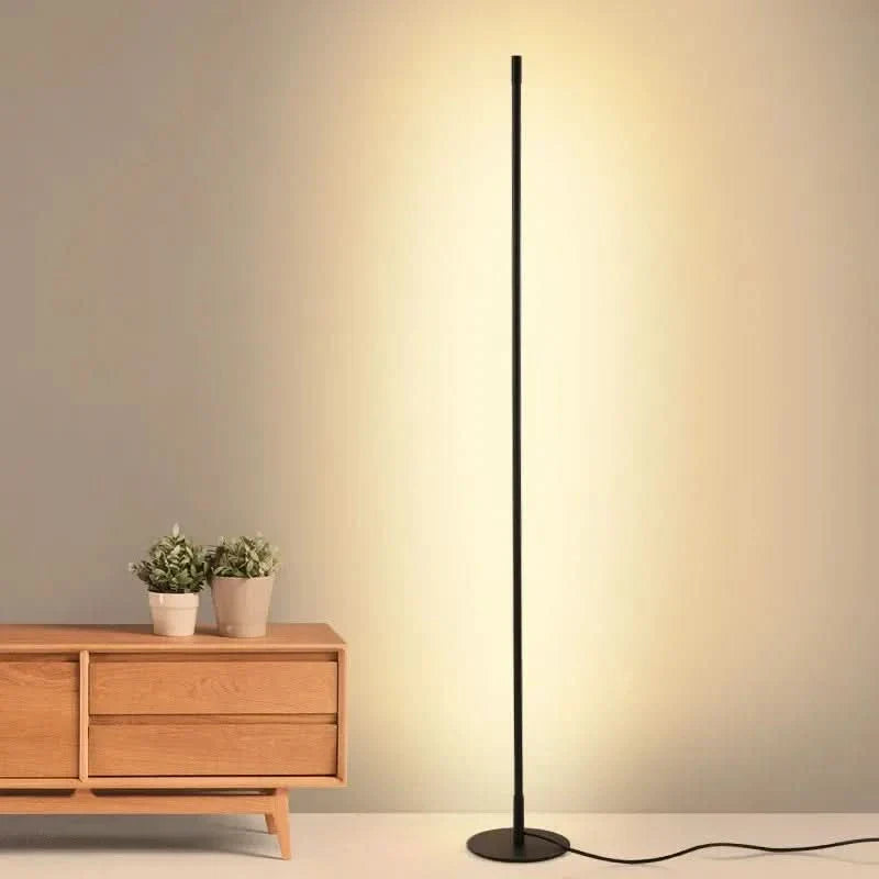 Sculptural Metal Arc Floor Lamp Nordvex – Lifestyle View 4