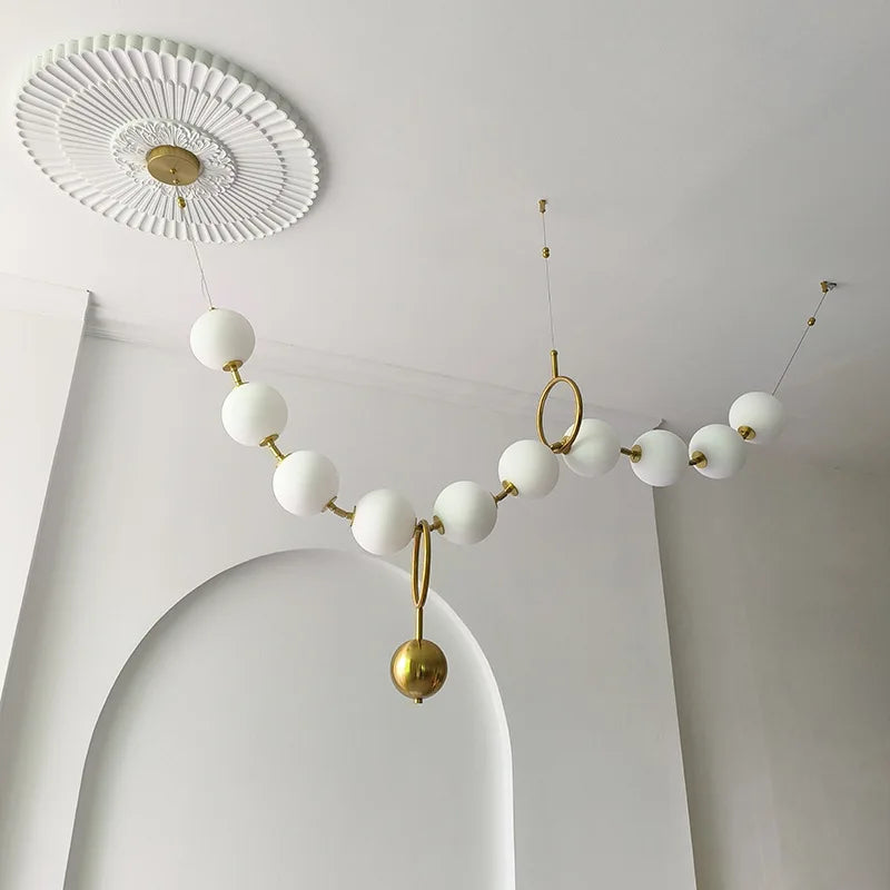 Multi-Globe Cluster Chandelier Wvaelindra – Lifestyle View 3