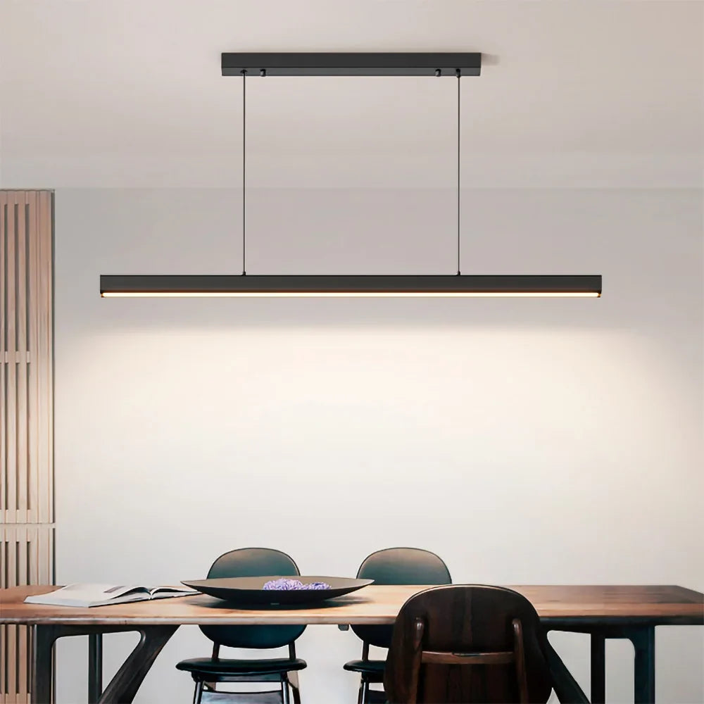Sculptural Linear Metal Pendant Light Velthor – Dining Room Installation