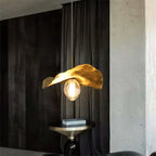 Hammered Gold Metal Pendant Light Aelindor – Hero Shot
