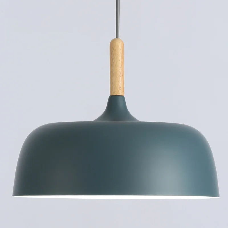 Nordic Metal Cylinder Pendant Traelindra – Lifestyle View 4