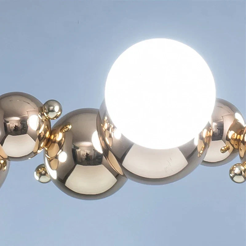 Sculptural Metal Bubble Chandelier – Lumivorn – Gold, Bulb Detail