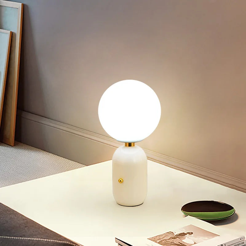 Mouth-Blown Glass Bedside Lamp Glaswyn – Product Detail 5