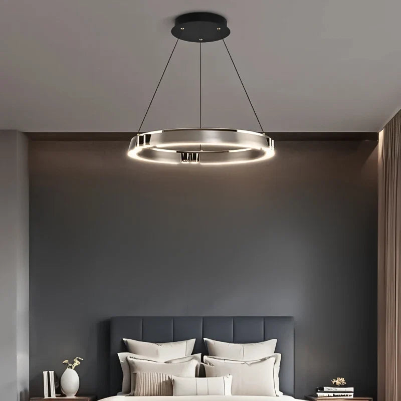 Kyaelindra pendant light — scene 2