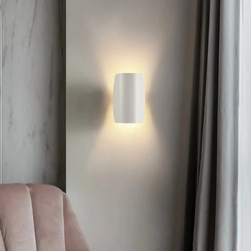 Geometric Aluminium Wall Sconce Harox – Hero Shot