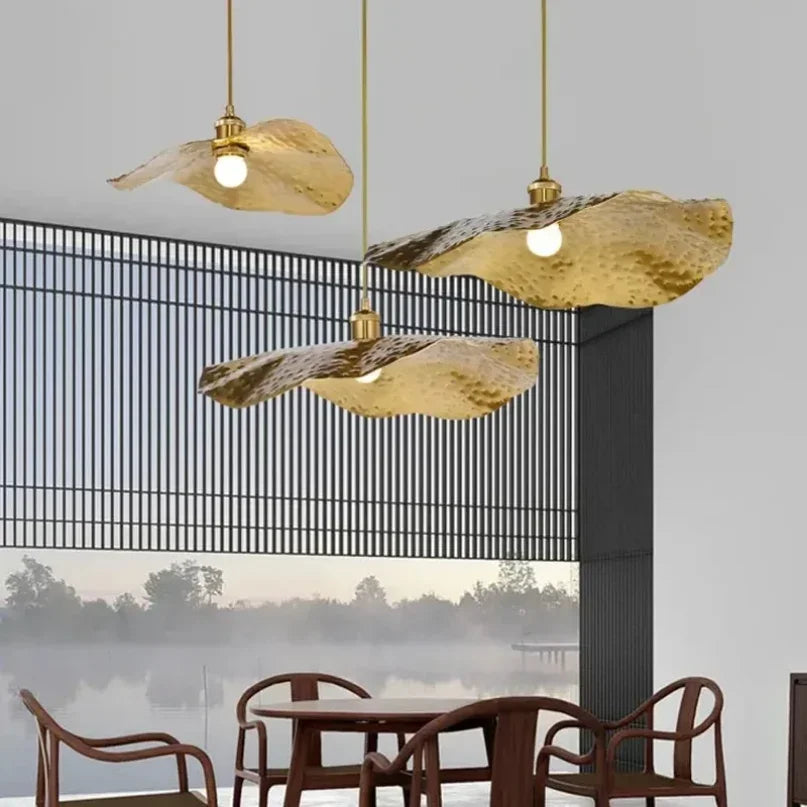 Hammered Gold Metal Pendant Light Aelindor – Lifestyle View 4