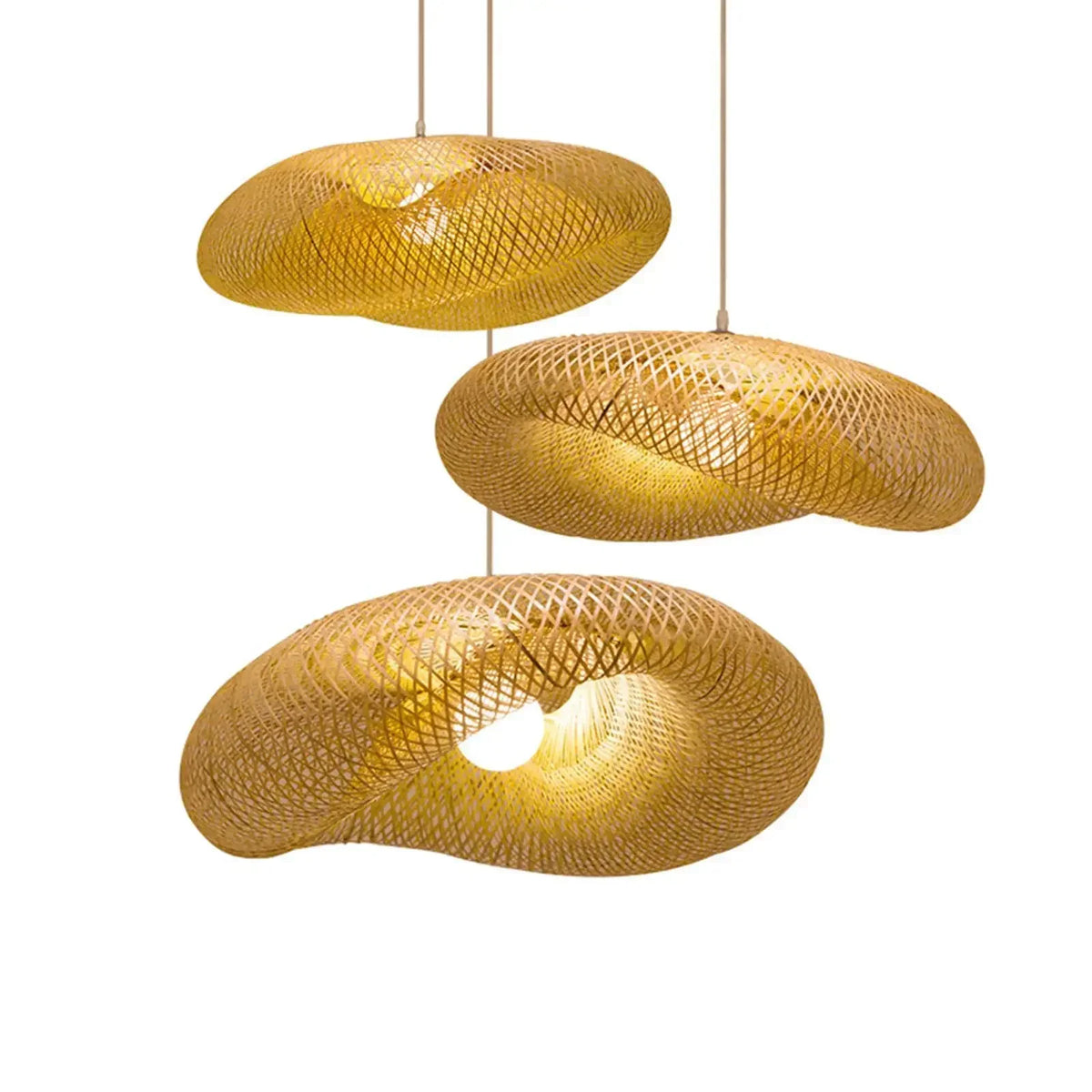 Hand-Woven Bamboo Disc Pendant Light Solari – Lifestyle View 3