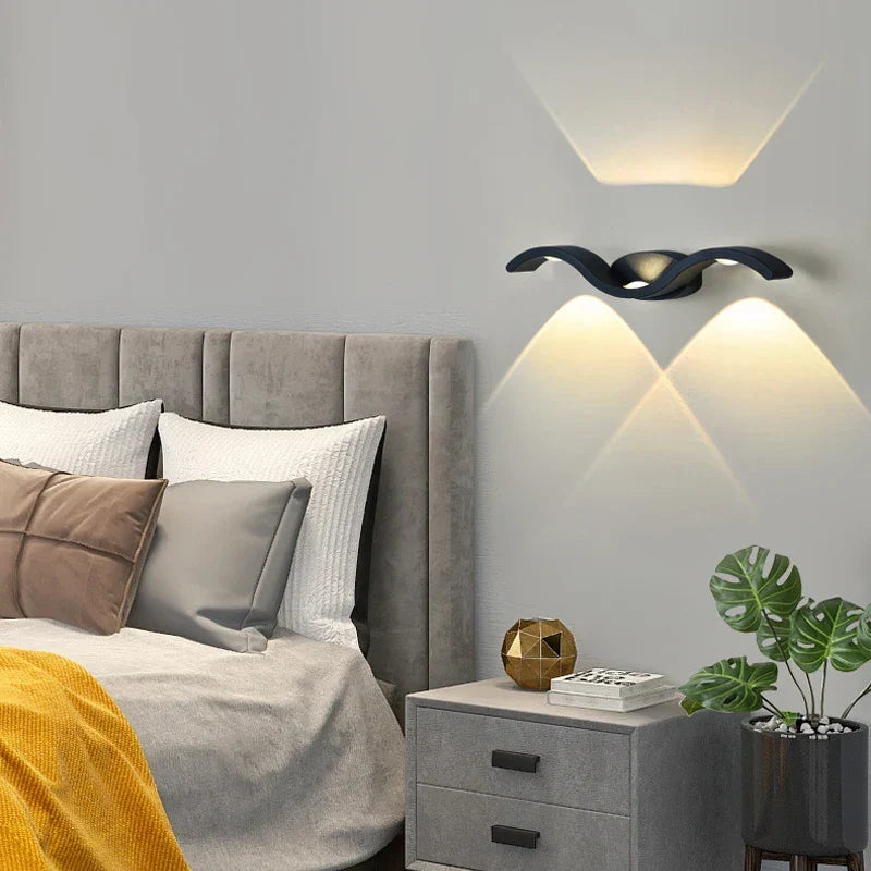 Sculptural Wave Aluminum Wall Sconce Thelvion – Lifestyle View 4