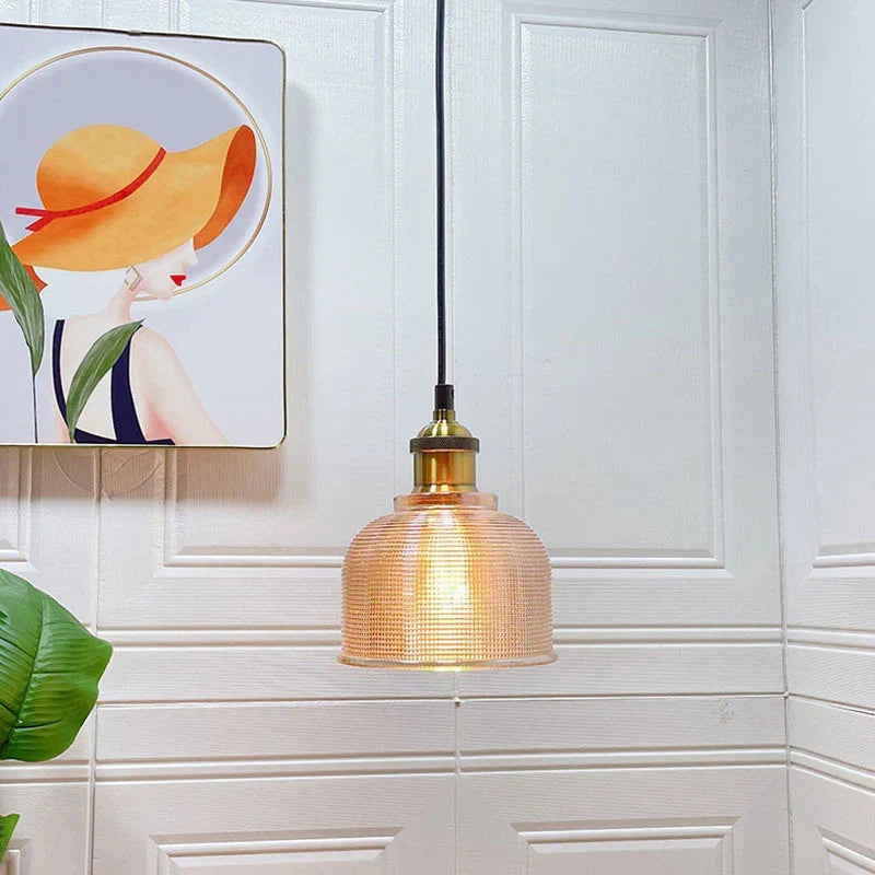 Ribbed Glass Bell Pendant Light Gilnox – Amber Detail