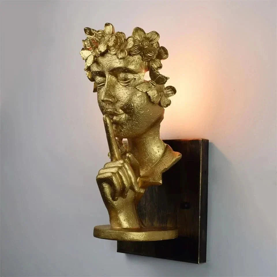 Athela Sculptural Wall Sconce – Gold Finish, Detail