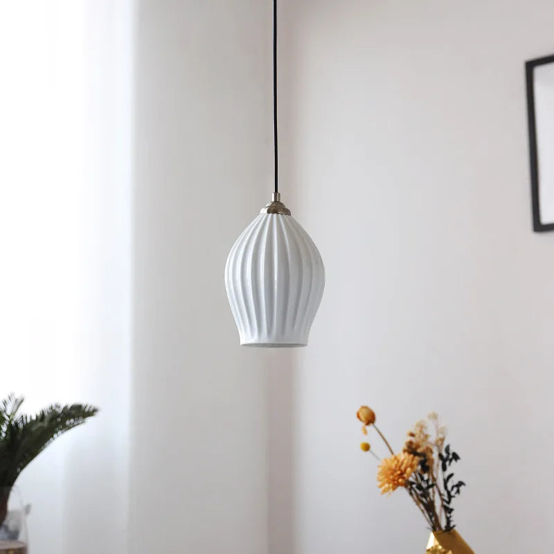 Gorvex Ceramic Globe Pendant – White Finish, 7-Light Cluster
