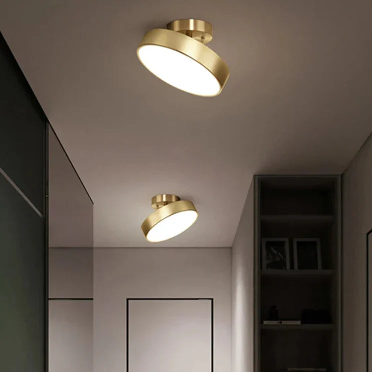 Hand-Finished Copper Disc Ceiling Light Coprevo – Brushed Copper, Corridor Lifestyle