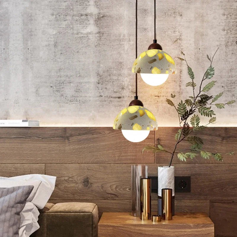 Minimalist Stone Pendant Light Gvaelindra – Lifestyle View 2