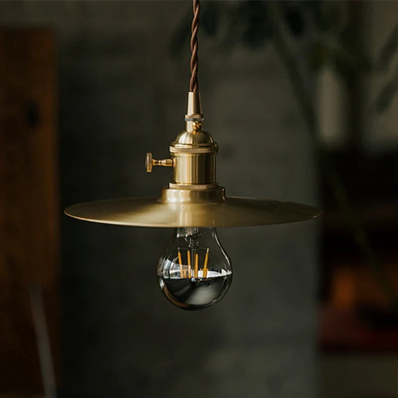 Industrial Brass Disc Pendant Light Halvorn – Lifestyle, Half-Silvered Mirror Bulb