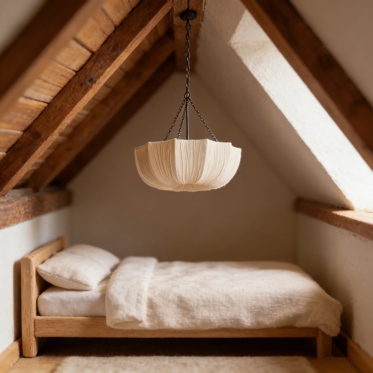 Woven Fabric Sphere Pendant Light Rwaelorn – Hero Shot