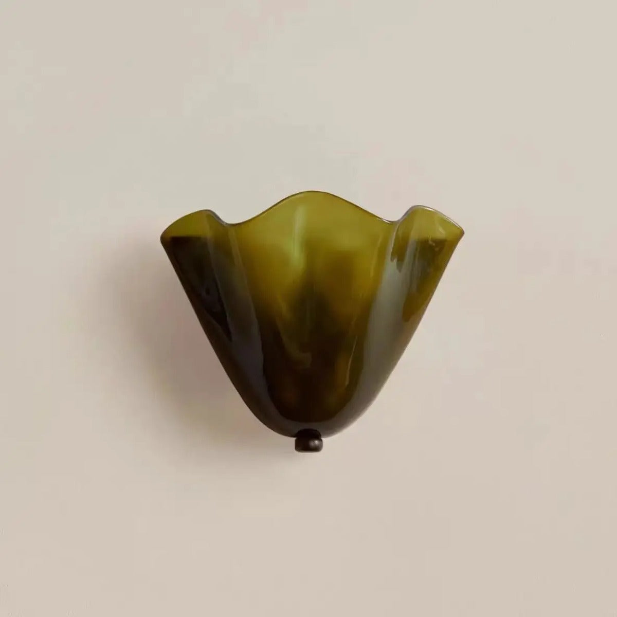 Handkerchief Glass Wall Sconce – Farlith – Hero Shot