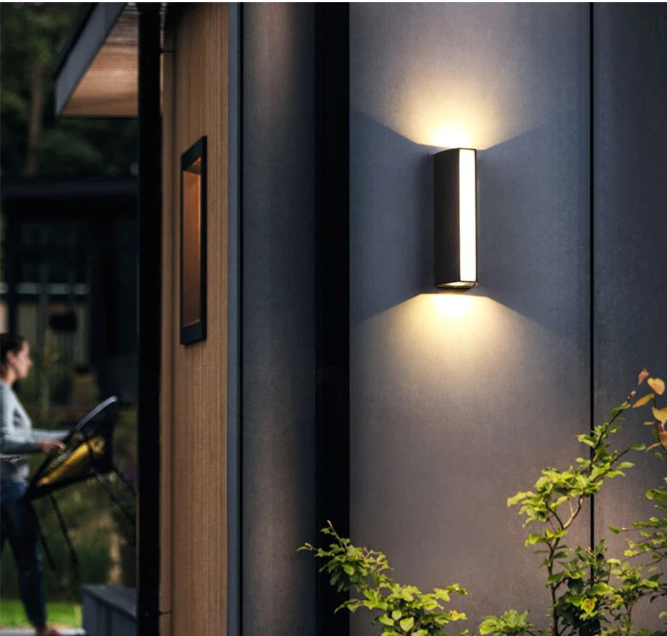 Vaelmont Outdoor Wall Sconce – Timber Facade Evening