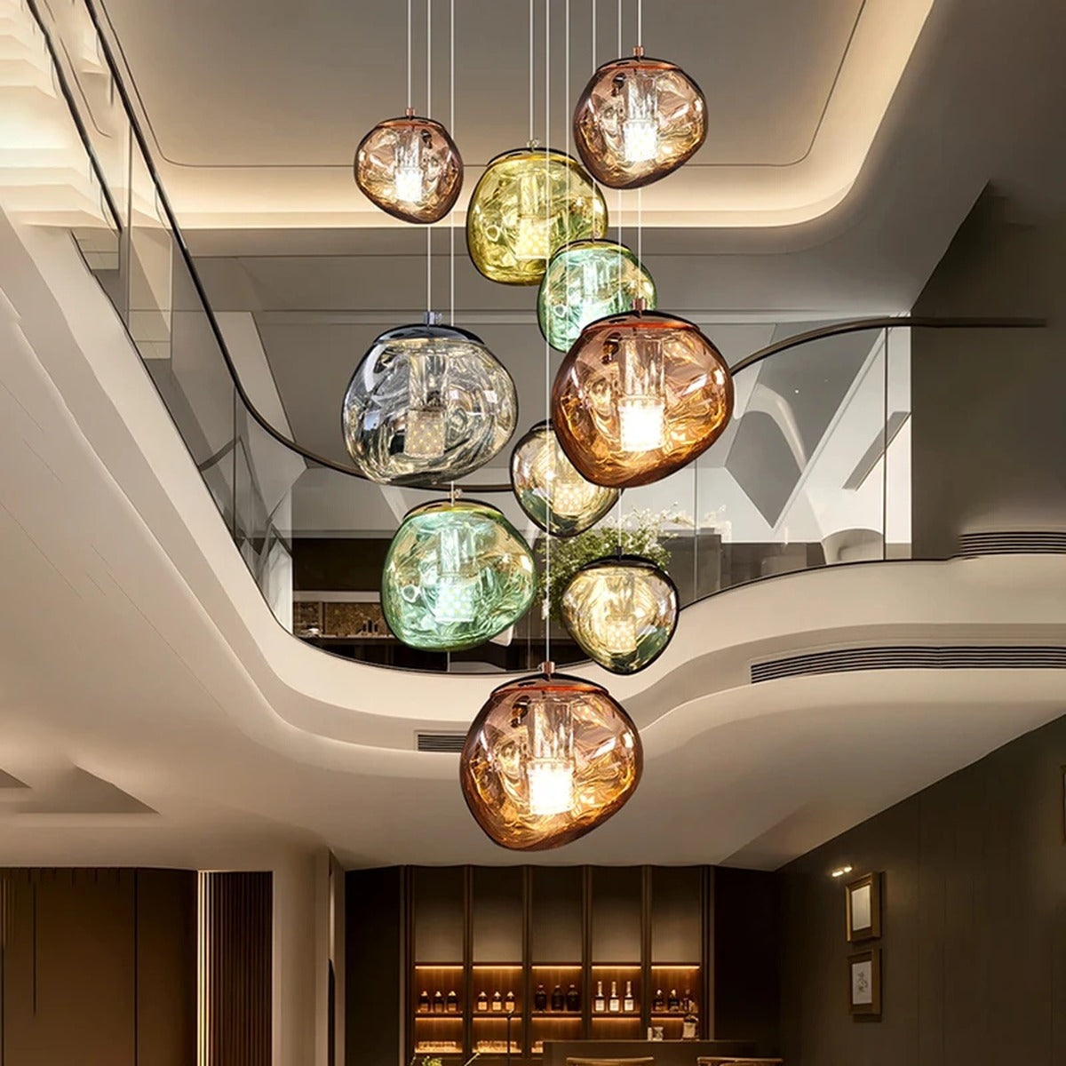 Grand Sculptural Statement Chandelier Hevon – Lifestyle View 3